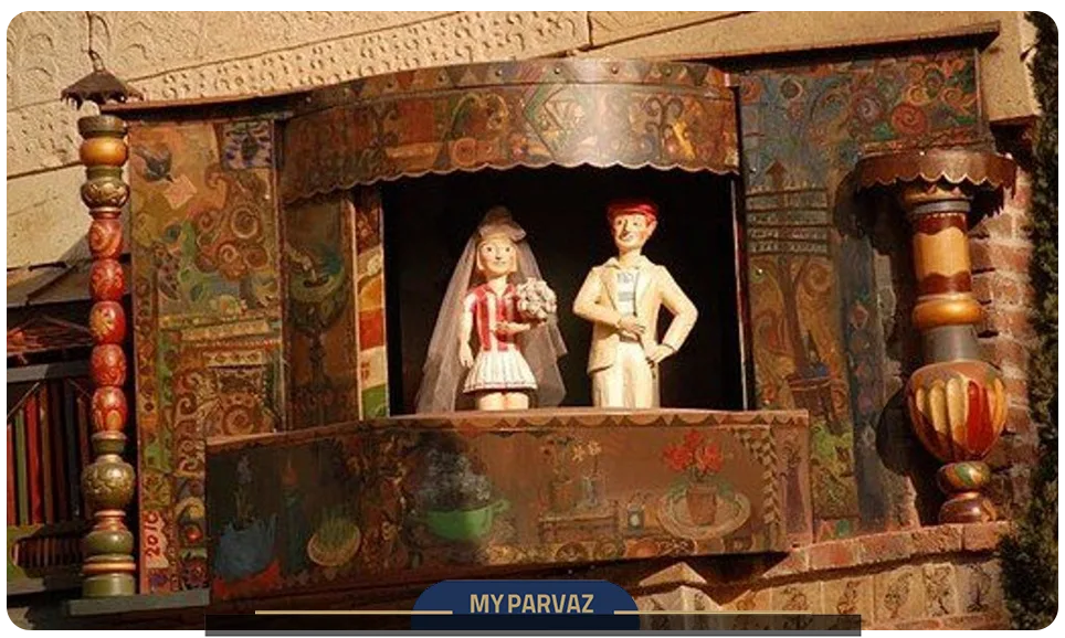 نمایش عروسکی در برج ساعت تفلیس